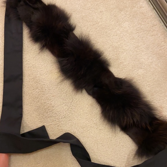 Black real rabbit fur scarf - Picture 4 of 9